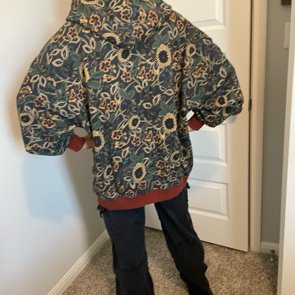 NATURAL LIFE Sunflower Pattern Hoodie - Green and Rust - Picture 6 of 7